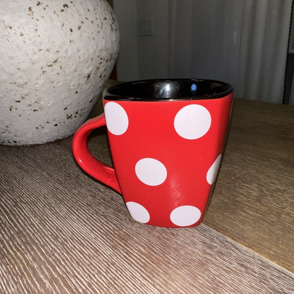 Disney Minnie Mouse Red Polka Dot Coffee Tea Mug- no spoon - Picture 4 of 6